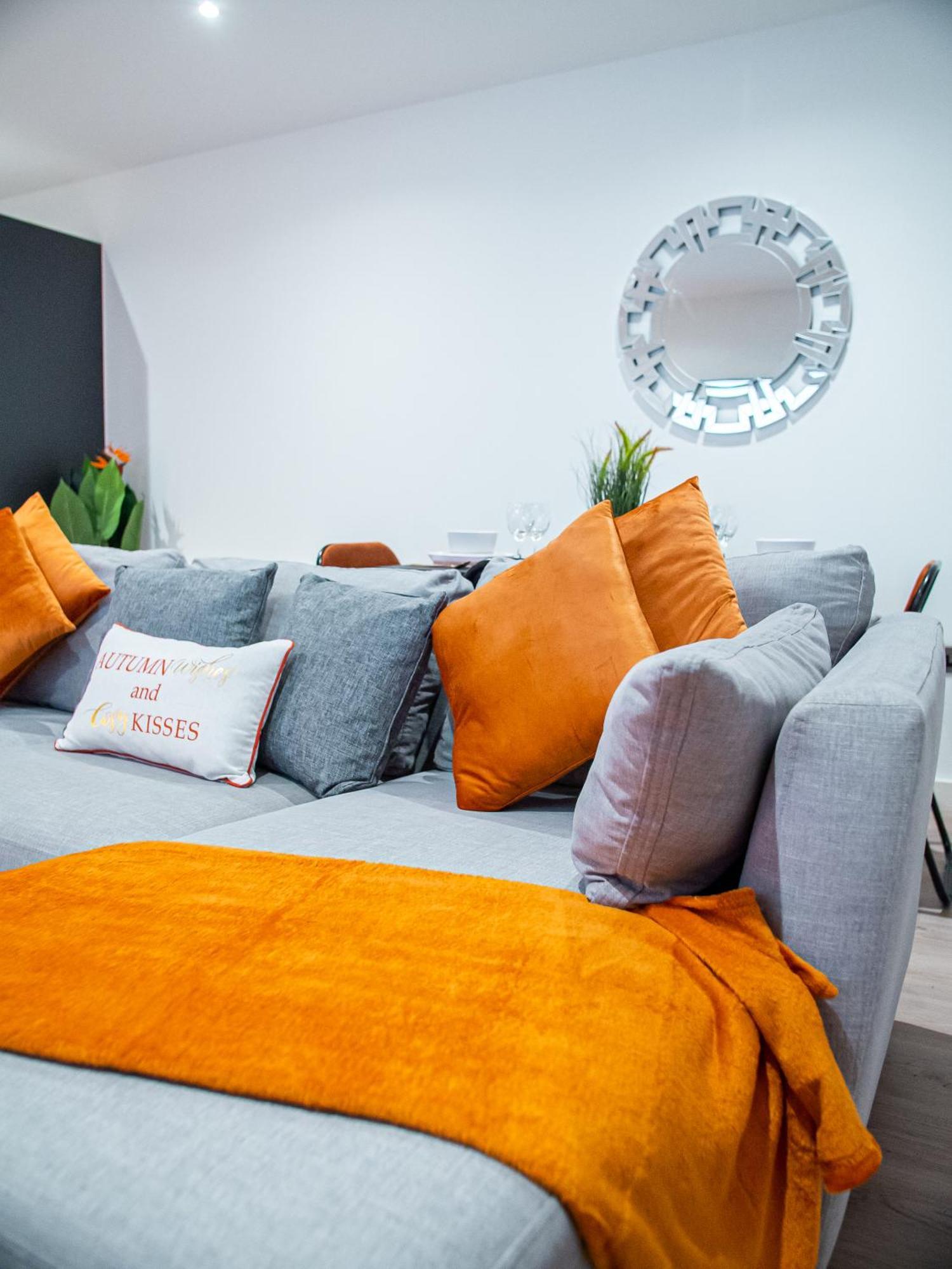 2-Bedroom With Breathtaking Views In Holmfirth Village, Хъдърсфийлд Екстериор снимка